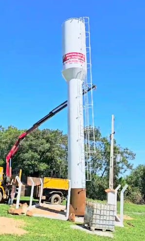 El tanque elevado del nuevo sistema de agua potable de la comunidad de Tava´i Loma estará en funcionamiento en los próximos días.