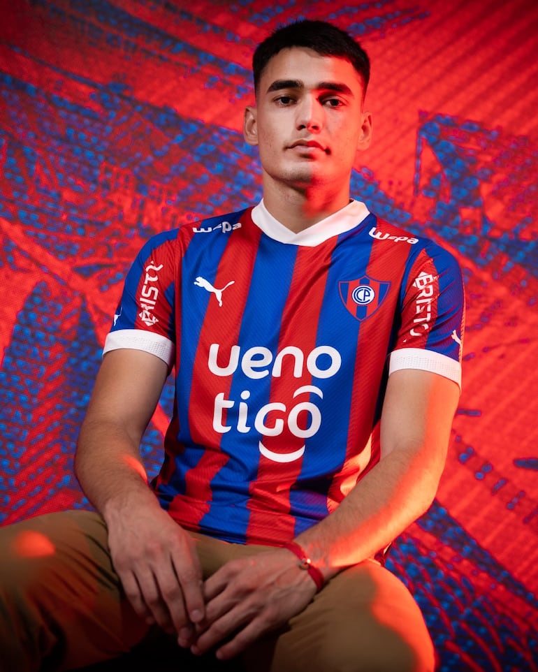 Presentación oficial de la nueva camiseta de Cerro Porteño.