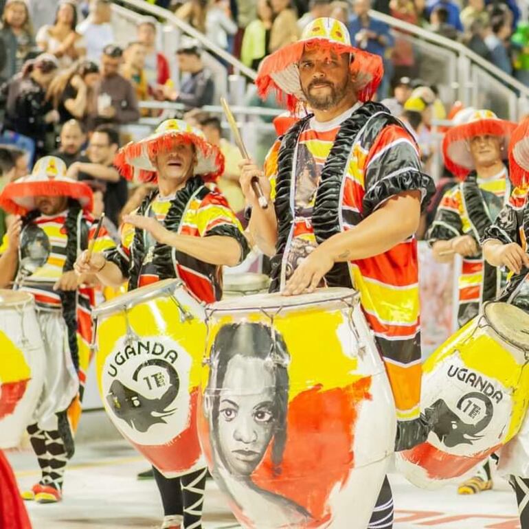 La última noche del Carnaval Encarnaceno contará con una comparsa invitada desde Uruguay.