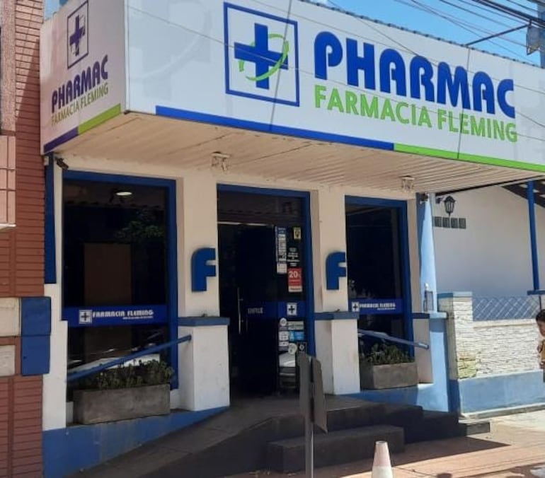 Esta es la farmacia que fue clausurada por la Dinavisa por tener a la venta las vacunas contra el dengue.