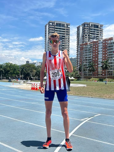 El paraguayo Eriky Dos Santos conquistó la medalla de bronce y estableció un nuevo récord nacional en Bucaramanga, Colombia.