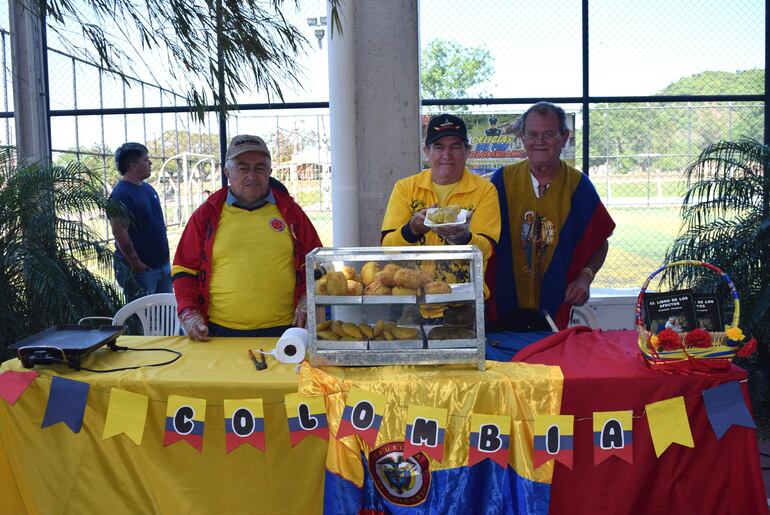 Un grupo de 17 stand de gastronomía internacional estuvo presente en el festival, explicó el organizador Alfredo Franco.