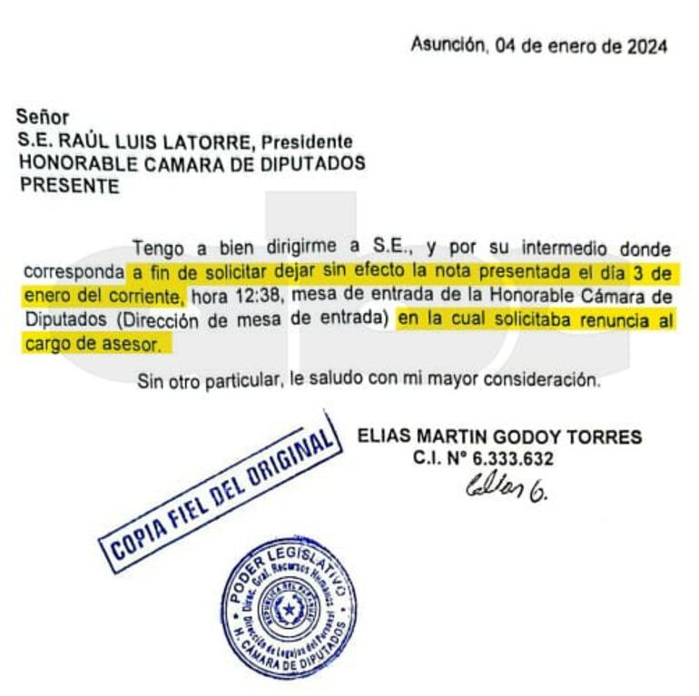 Reculada de su renuncia de Elias Godoy Torres, hijo de Roya Torres.