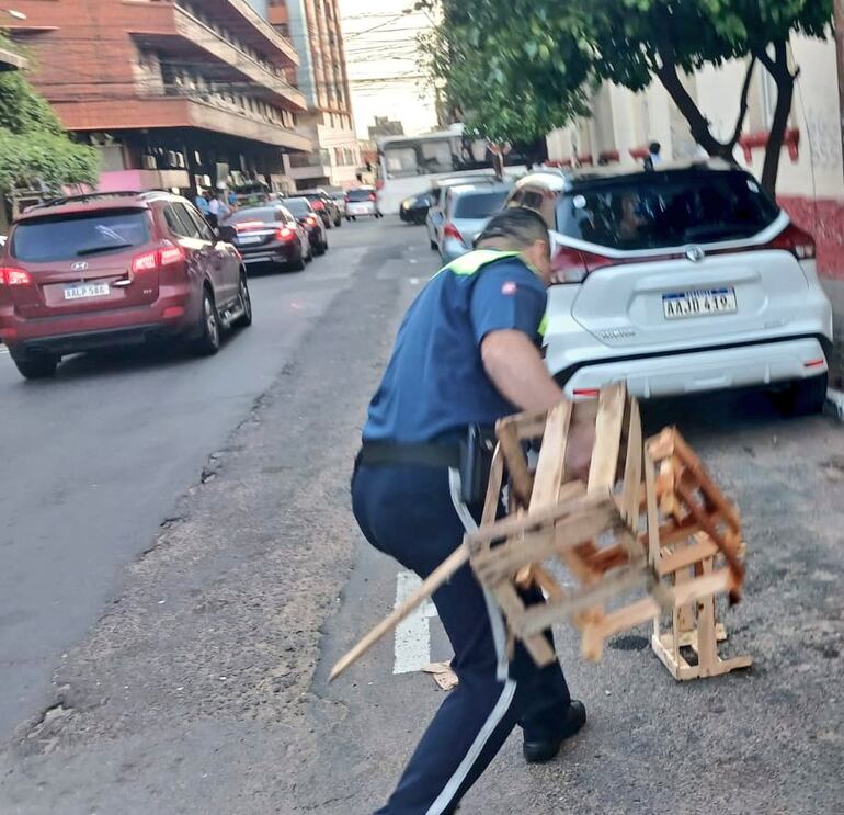 Despeje de cuidacoches en Asunción