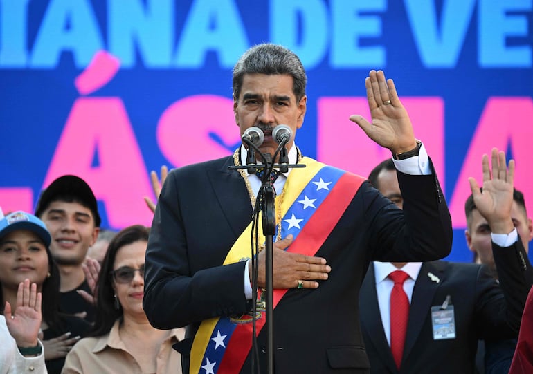 Nicolás Maduro volvió a tomar el poder en Venezuela, esto en medio de cuestionamientos, dudas y manifestaciones por su elección.