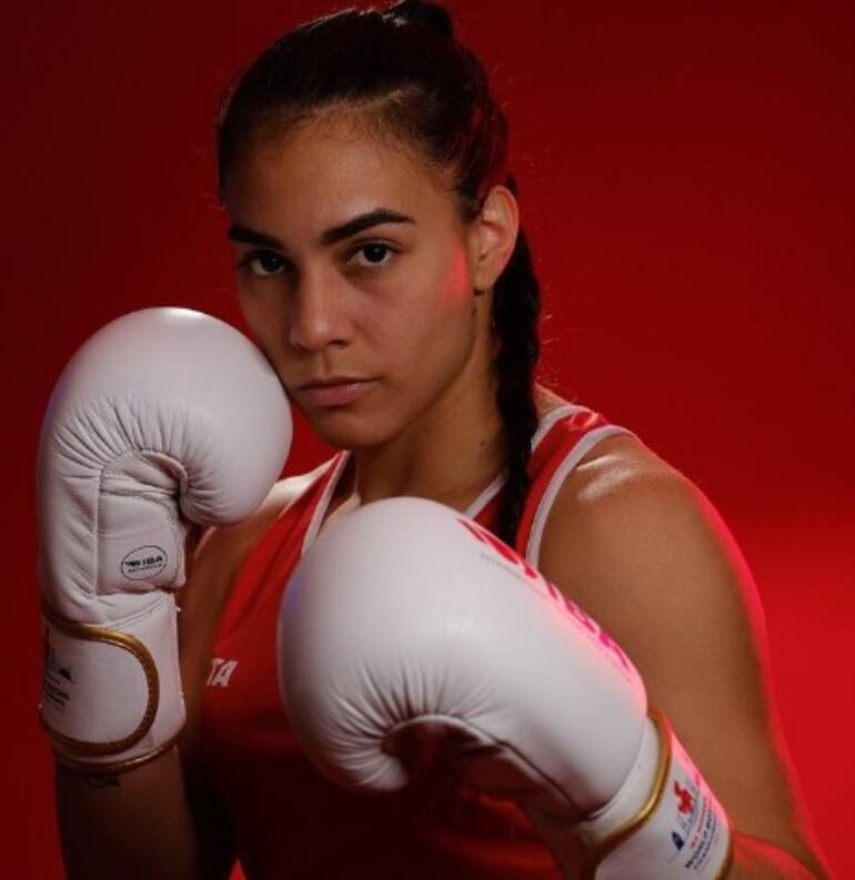 Minerva Magalí Montiel Mereles (25 años), boxeadora guaraní.