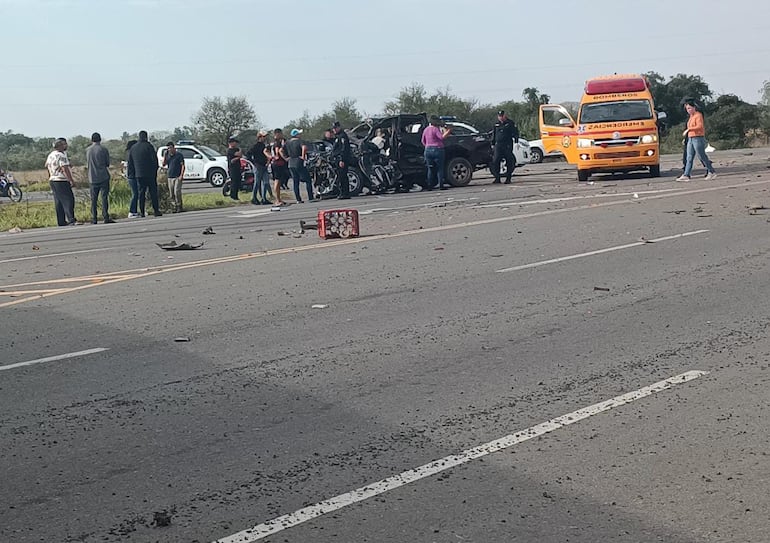 Grave accidente de tránsito deja tres heridos en la ciudad de Pilar.