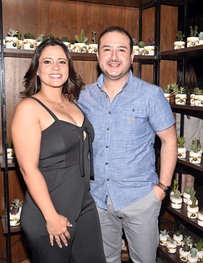 Karen Almirón y Daniel Poggi.