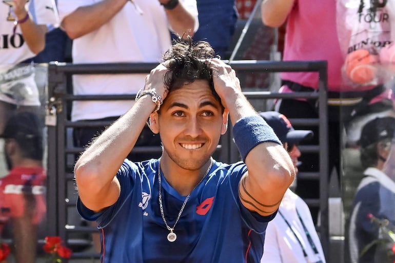 El chileno Alejandro Tabilo Álvarez (26 años) dio el golpe ayer al derrotar Djokovic en Roma.