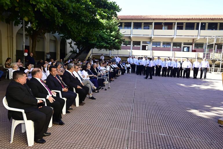 Destacados ex alumnos y ex docentes participaron esta mañana del acto por la 147 aniversario del CNC.