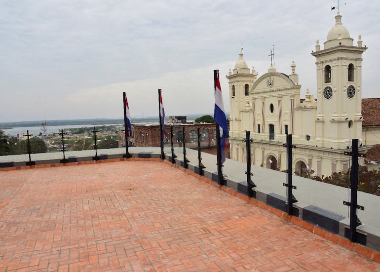 Para este año se espera la inauguración de la terraza en el segundo piso del local de Lido Bar, donde los clientes podrán apreciar los hermosos paisajes de la bahía de Asunción.