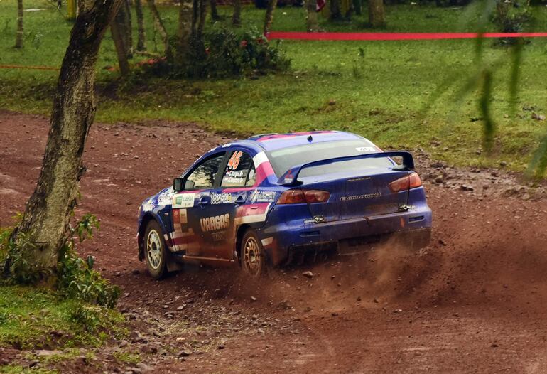 Christian Vargas y Jorge Campuzano (Mitsubishi Lancer Evo X) dominaron las acciones en la clasificación general y la RC2N.