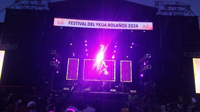 Este sábado se lleva a cabo el icónico Festival Ykua Bolaños, que contará con la participación de muchos artistas locales e internacionales.