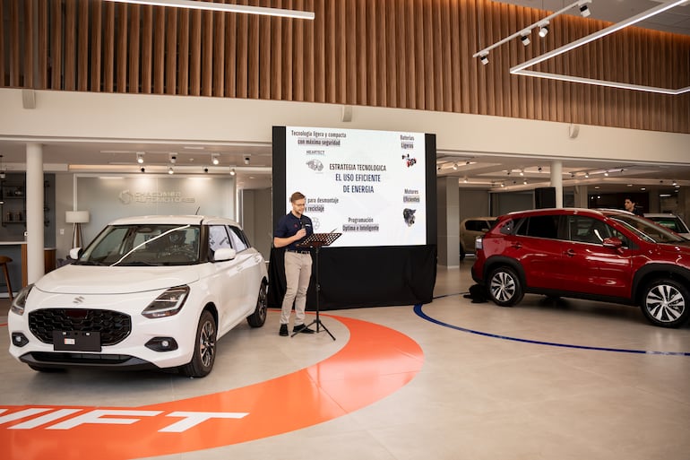 Johannes Walde, supervisor comercial de Chacomer Automotores presentó los detalles de los nuevos modelos.