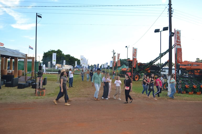 Unas 6.000 personas pasaron por Agroshow Copronar 2024.