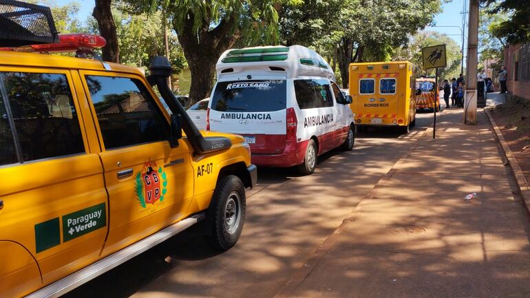 Se necesitaron decenas de ambulancias para auxiliar a los estudiantes.