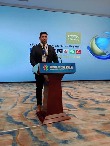 Najeeb Amado, Secretario General del Comité Central del PCP, durante su participación en China.