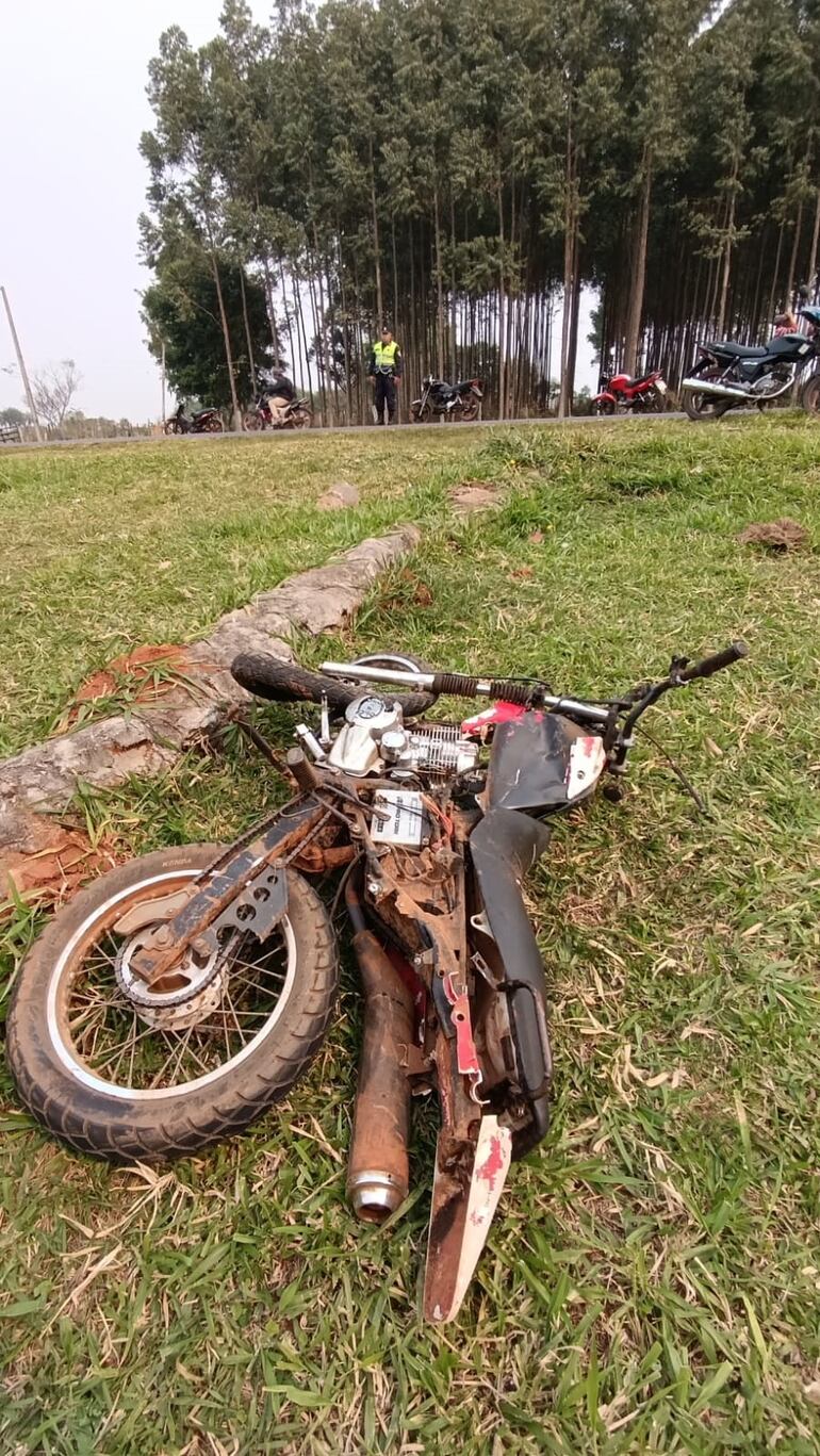 La motocicleta que conducía el fallecido.