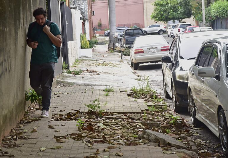 Barrio Tembetary: vecinos, abandonados por la Municipalidad y la Essap