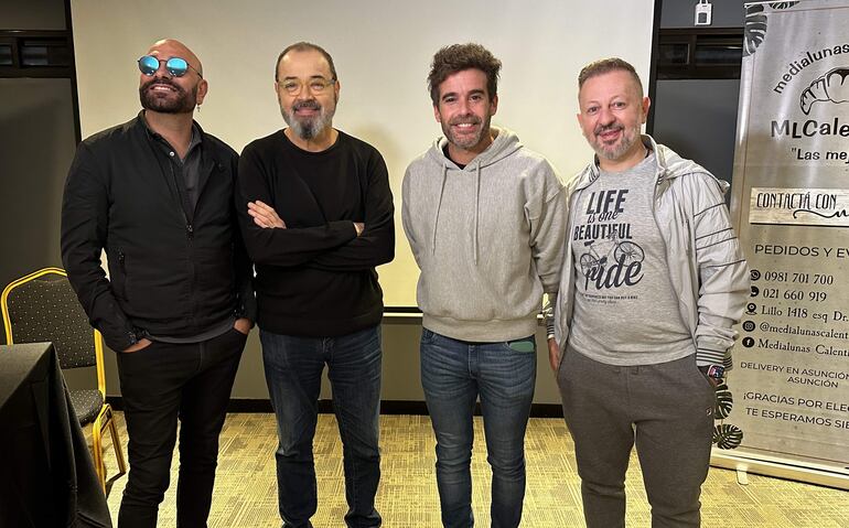 Los actores de "Los Mosqueteros del Rey" compartieron ayer detalles de la obra en una conferencia de prensa.