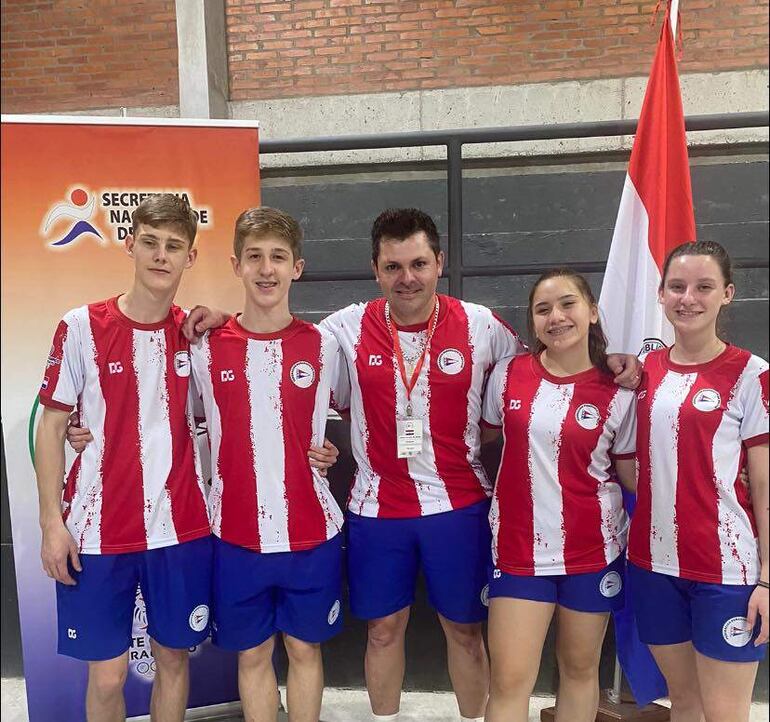 El equipo nacional juvenil de bochas se quedó con seis medallas y consiguió el boleto al Mundial.