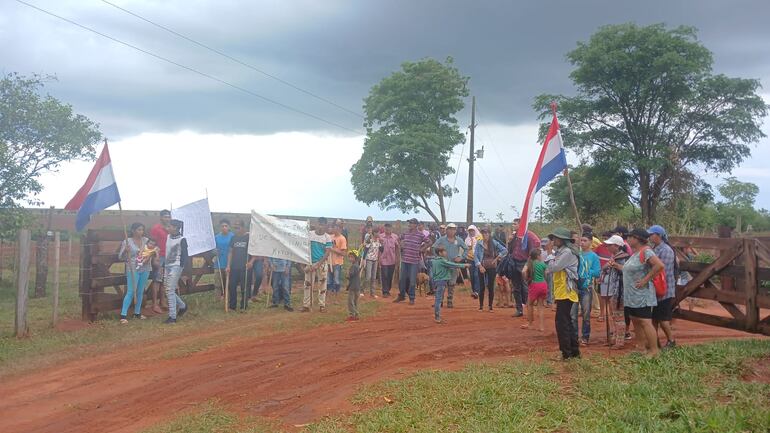 Momentos de mucha tensión se vive en General Resquín por conflicto de tierras y se requiere urgente intervención de las autoridades.