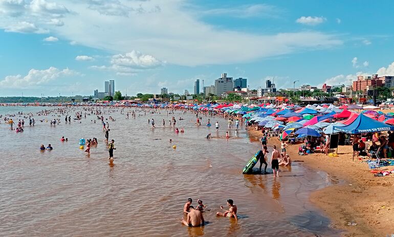 Senatur invita a la gente a disfrutar de los diferentes atractivos turísticos en estas vacaciones.