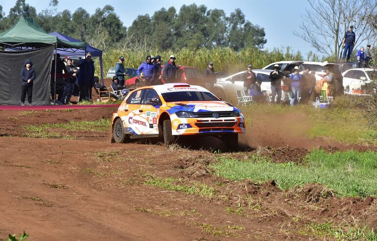 Agustín Alonso y Edgardo Galindo, al mando del VW Polo GTI R5, fueron los indiscutibles vencedores del Rally de Colonias Unidas.