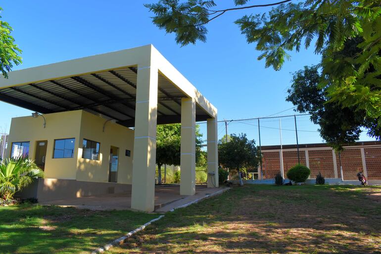 Fachada del Centro Educativo "Sembrador" de Villarrica.