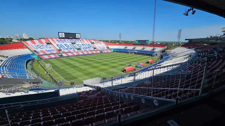 El estadio Defensores del Chaco en la previa del partido de Paraguay vs. Argentina.