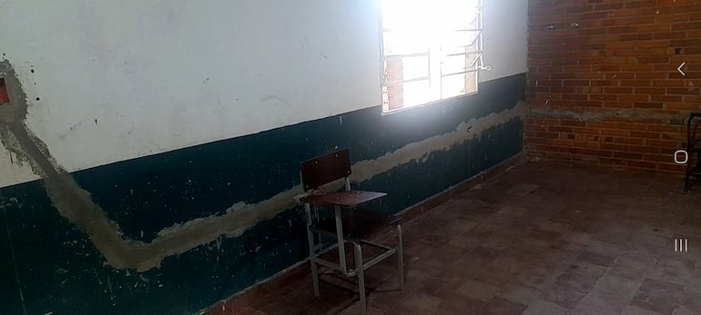 También faltan culminar los trabajos de electricidad dentro de las aulas.