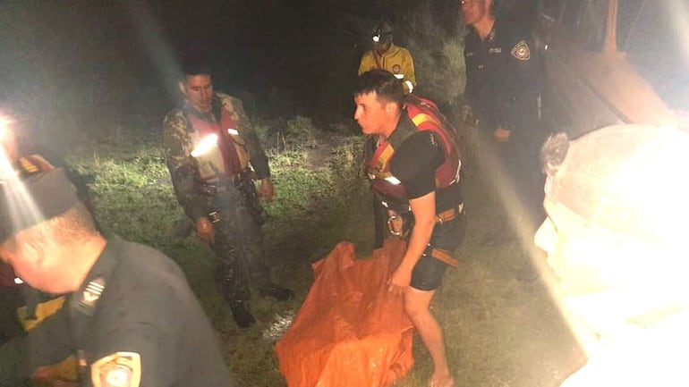 Hallan cuerpo del menor ahogado en un arroyo de Caapucú.