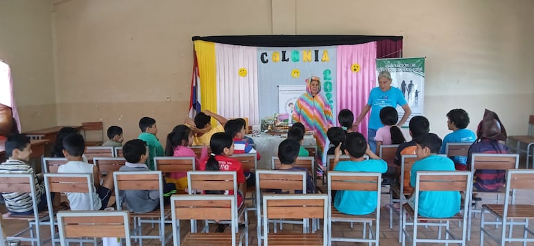 Otro de los encuentros realizados en el marco de "Cuentos en Navidad".