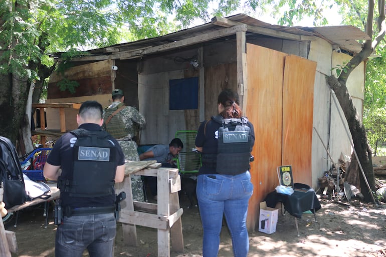 Dos jóvenes fueron detenidos por microtráfico en Nanawa.