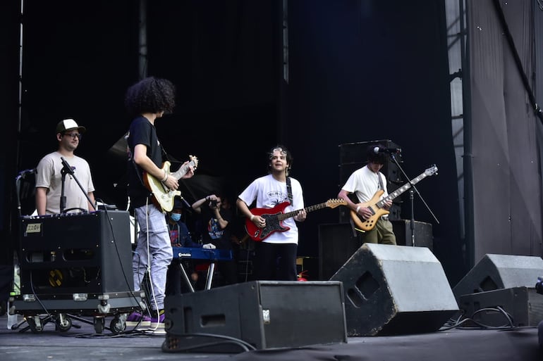 Los Ollies abrieron el Primavera Sound en Asunción.