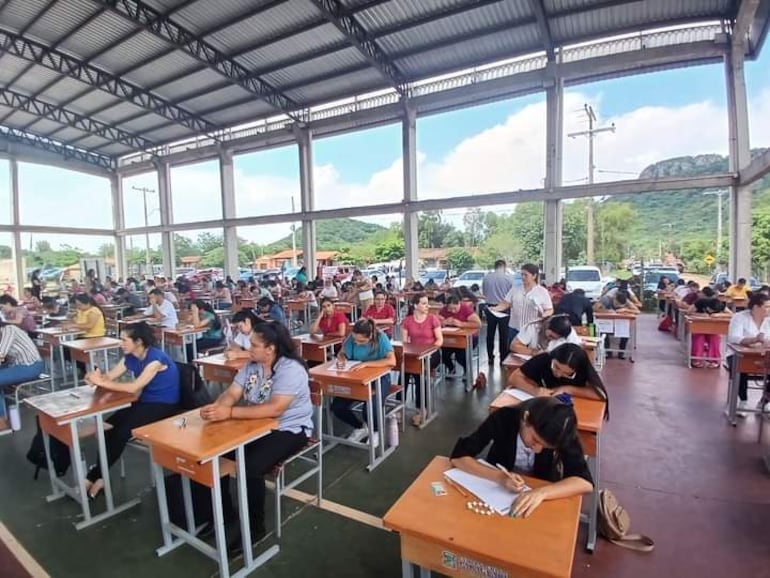 Docentes rindieron el examen del concurso público el miércoles, en Paraguarí.