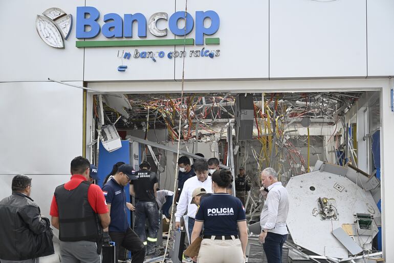 Asalto a banco en Naranjal: uno de los detenidos sería “ideólogo” del atraco con explosivos