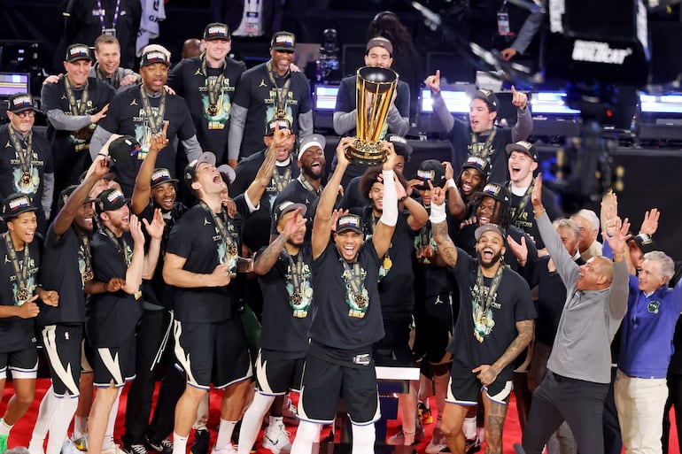 Los Milwaukee Bucks se consagraron campeones de la segunda edición de la NBA Cup, en Las Vegas.