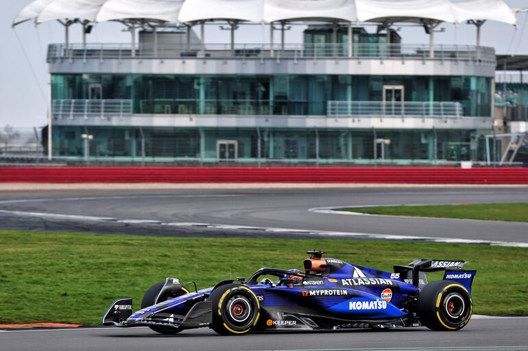 Carlos Sainz en la presentación del equipo Williams