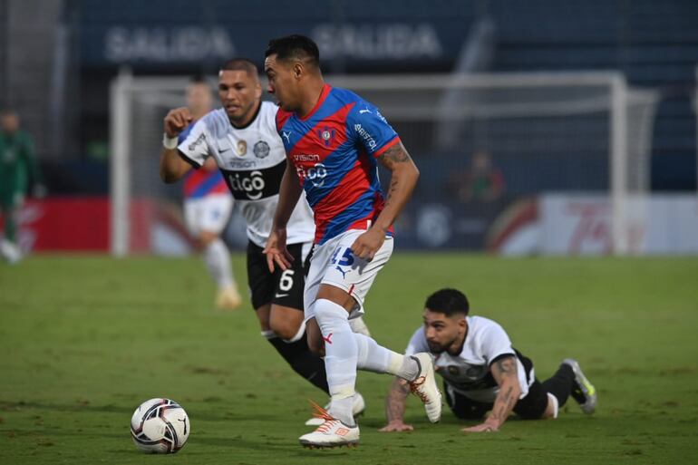 Cerro Porteño y Olimpia en la edición 319 del Superclásico del fútbol paraguayo