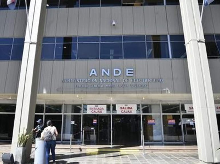 Sede central de la ANDE, en Asunción.