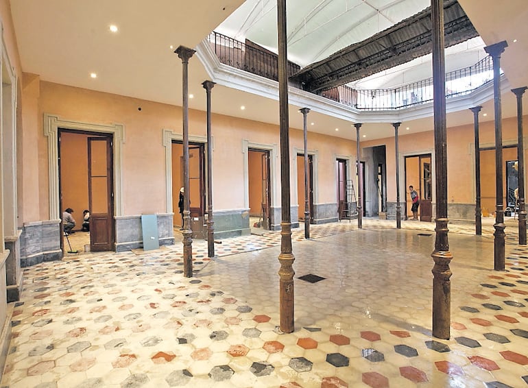 El Instituto Superior de Bellas Artes y el Centro Cultural de la República El Cabildo proyectan la instalación de una plataforma artística en la red de Casas del Bicentenario.