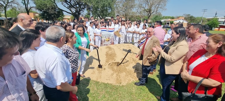 Inician las obras de la futura sede de la Facultad de Medicina de la UNAMIS, en San Ignacio, Misiones.