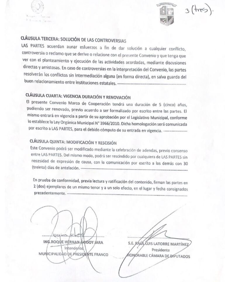 El proyecto de convenio firmado por el intendente Roque Godoy Jara y el presidente de la Cámara de Diputados, Raúl Latorre.