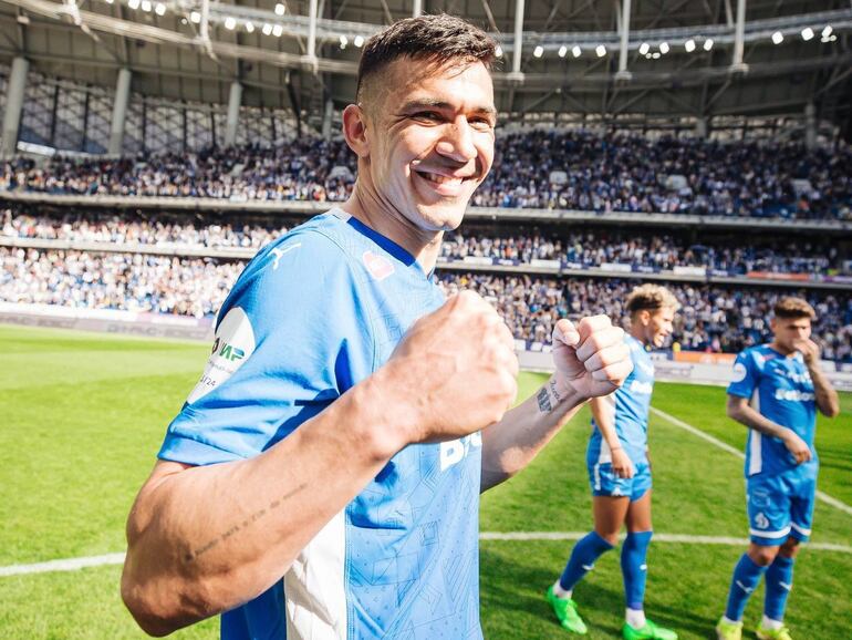 El paraguayo Fabián Balbuena, jugador del Dinamo Moscú, celebra un gol en el partido de la Premier League de Rusia.