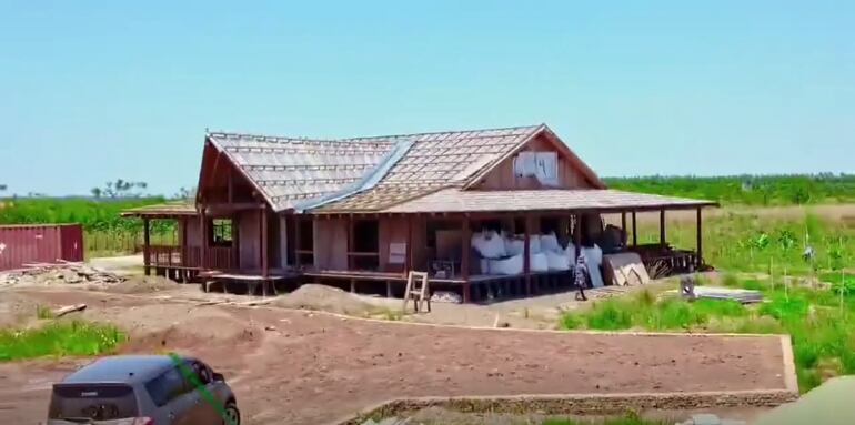 Casa construida con cáñamo industrial producido en Paraguay ubicada en Caazapá.