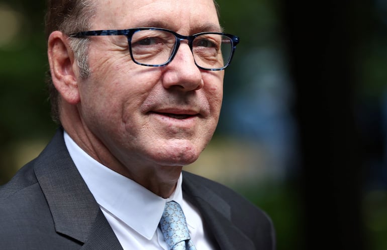 Kevin Spacey, actor norteamericano, llega a la corte en Londres.