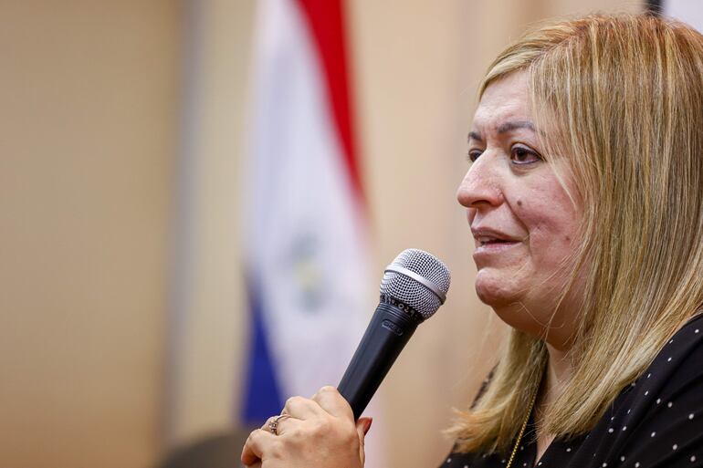 Sandra Quiñónez, fiscala general del Estado.