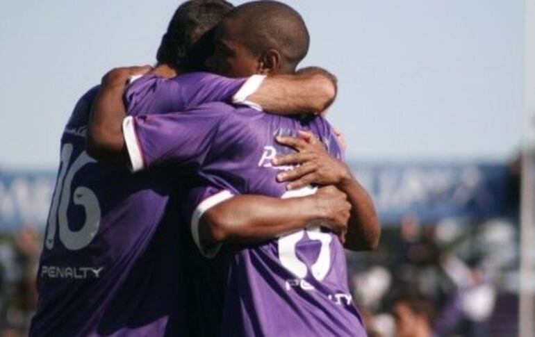 Defensor Sporting juega mañana por la Copa Libertadores