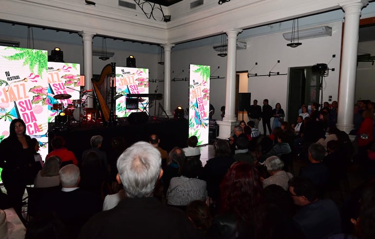 El Teatro Tom Jobim de la Embajada del Brasil, fue el escenario del Festival Jazz Sudaca.